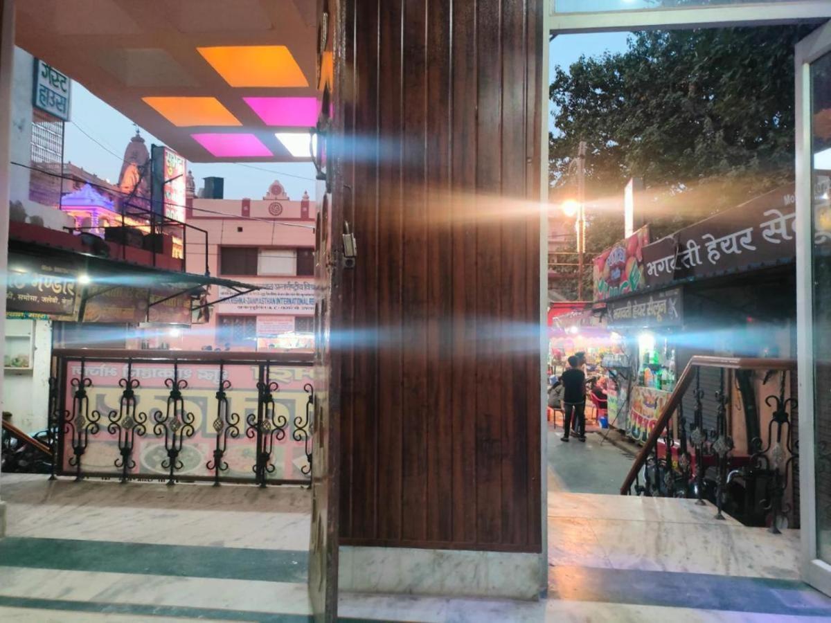 Subhadra Guest House Mathura Esterno foto